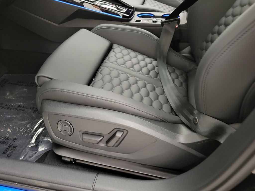 Thumbnail: 2026 Audi RS 3 - 23