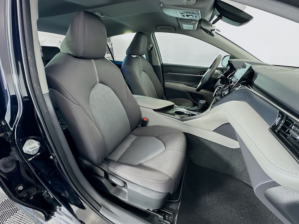 Thumbnail: 2022 Toyota Camry - 26