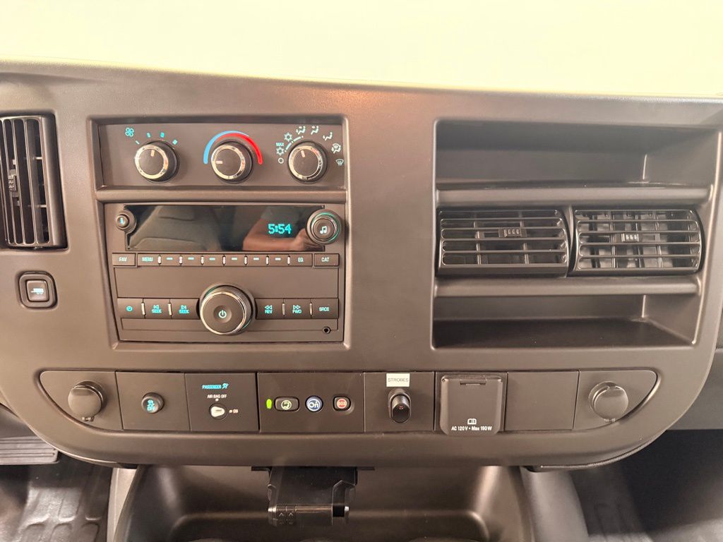 2025 Chevrolet Express 3500 Work Van