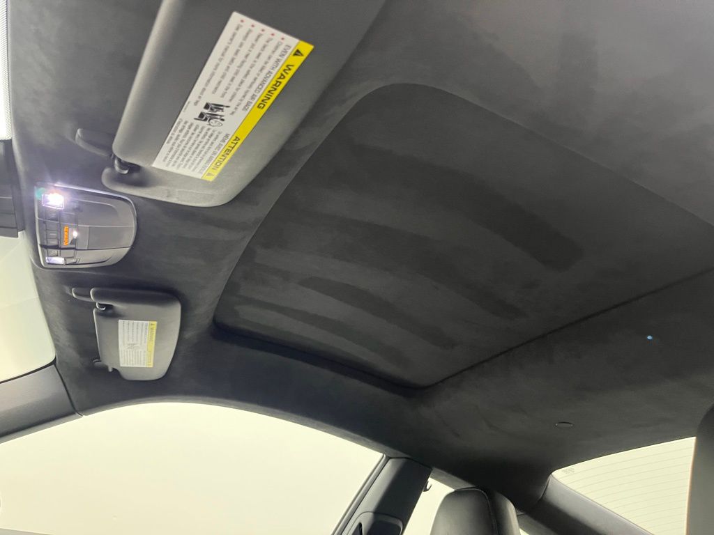 Thumbnail: 2015 Porsche 911 - 31