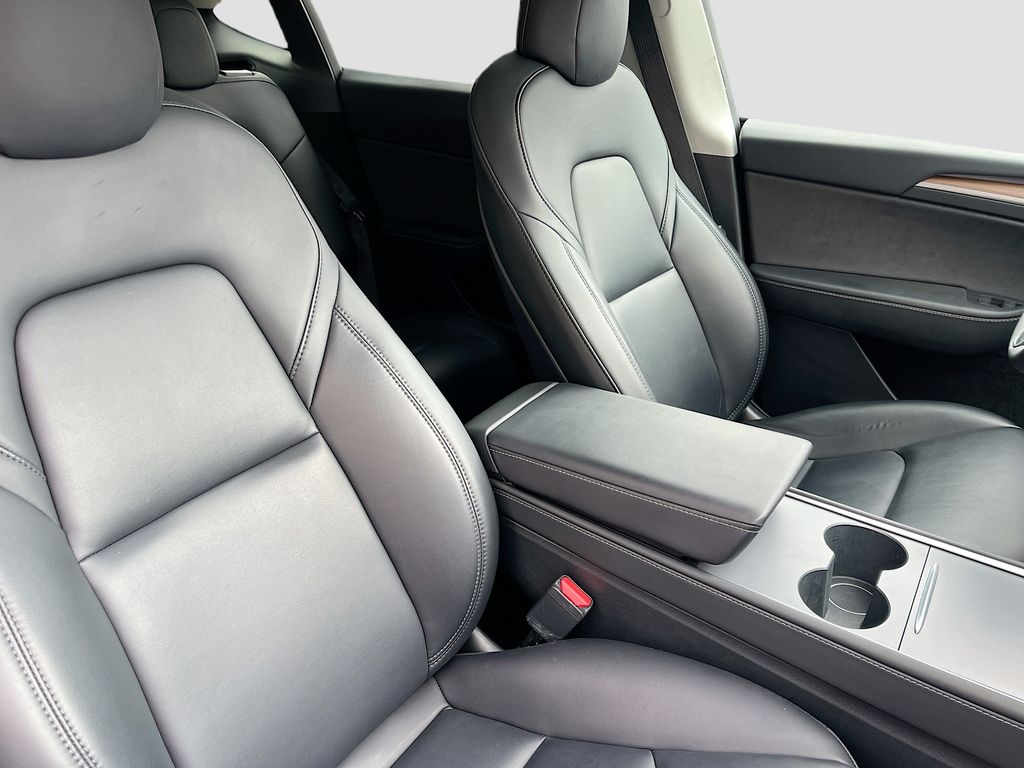 Used 2023 Red Tesla Long Range image 29