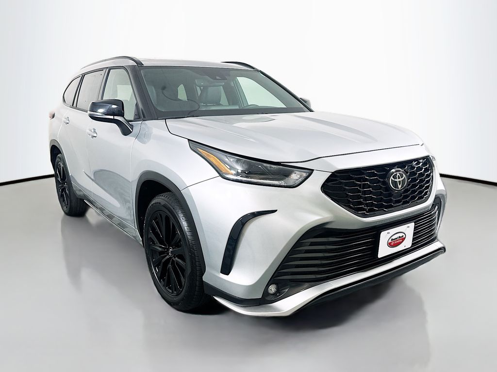Thumbnail: 2025 Toyota Highlander - 3
