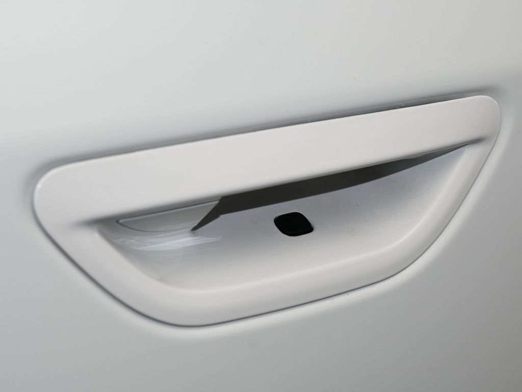 New 2026 Bright White Clearcoat Jeep Overland image 39