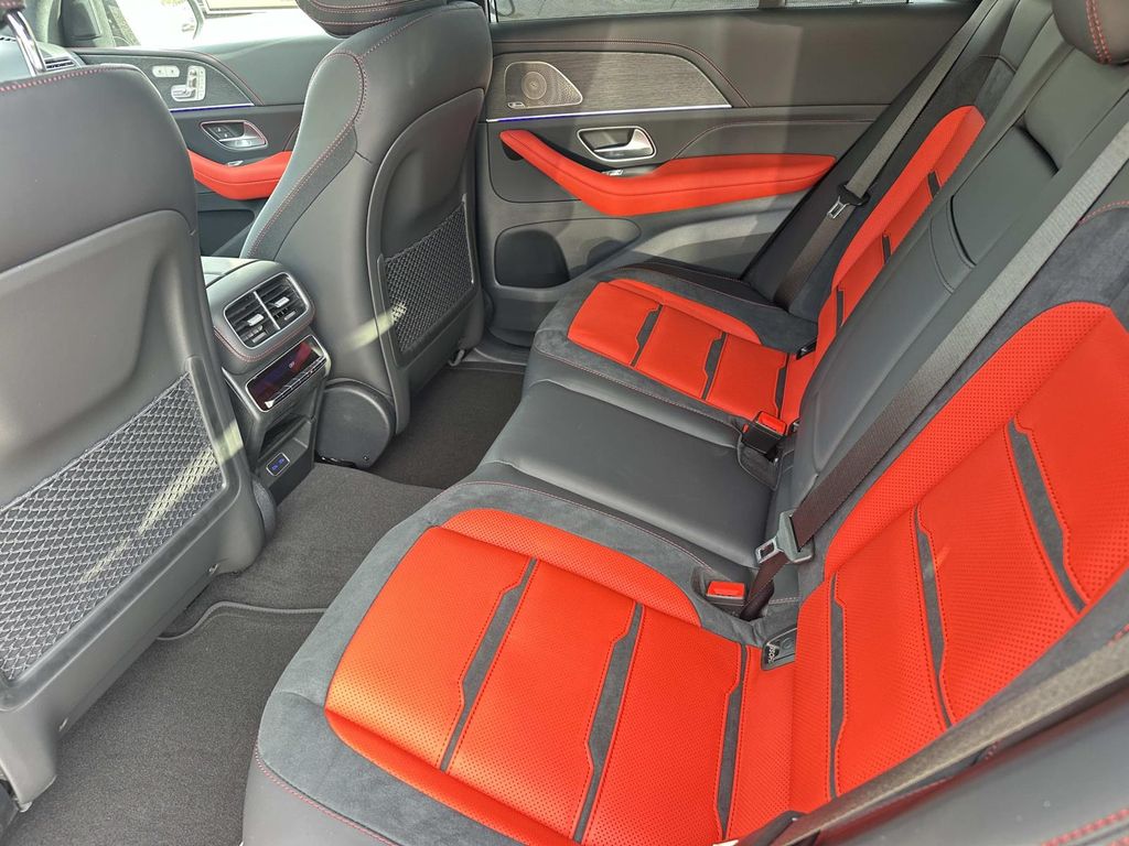 Thumbnail: 2026 Mercedes-Benz GLE - 15