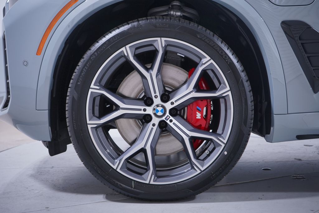 Thumbnail: 2026 BMW X5 - 2