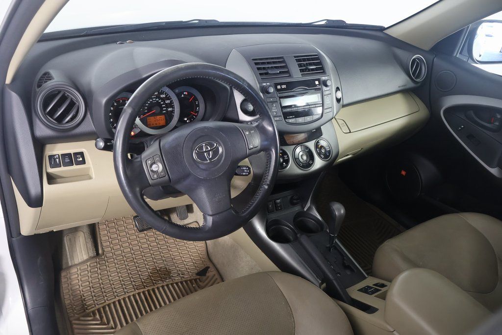 2009 Toyota RAV4 Limited 7