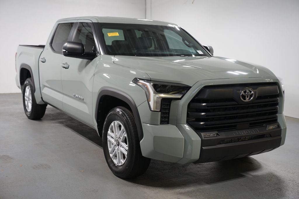 Thumbnail: 2025 Toyota Tundra - 3