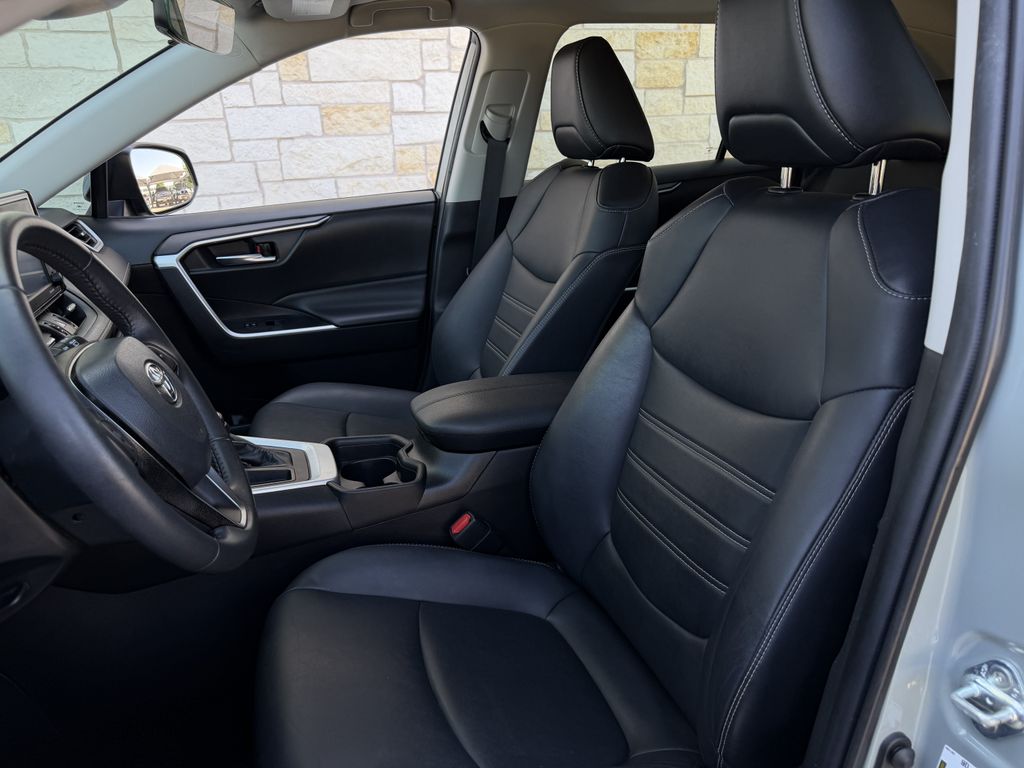 Used 2021 Toyota RAV4 SUV