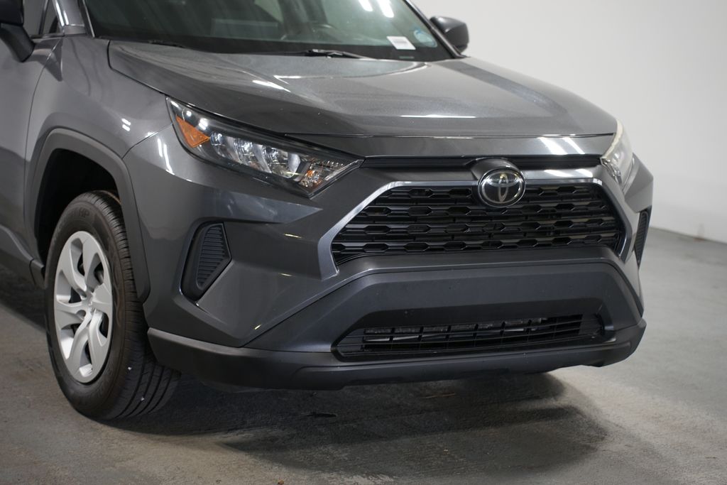 Thumbnail: 2019 Toyota RAV4 - 4