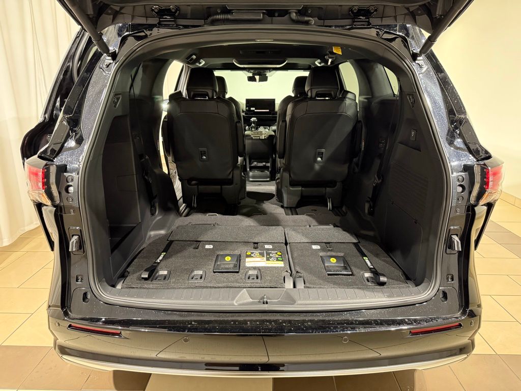 Thumbnail: 2025 Toyota Sienna - 11