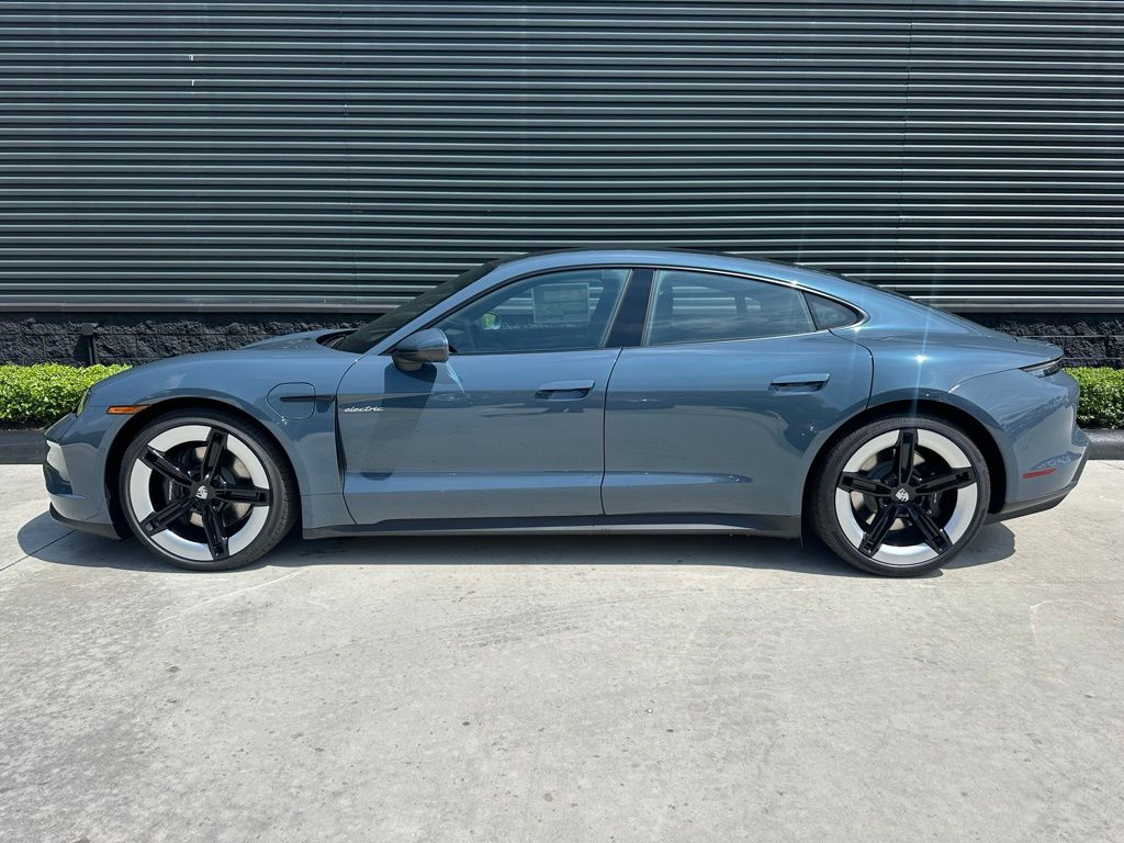 Thumbnail: 2026 Porsche Taycan - 2
