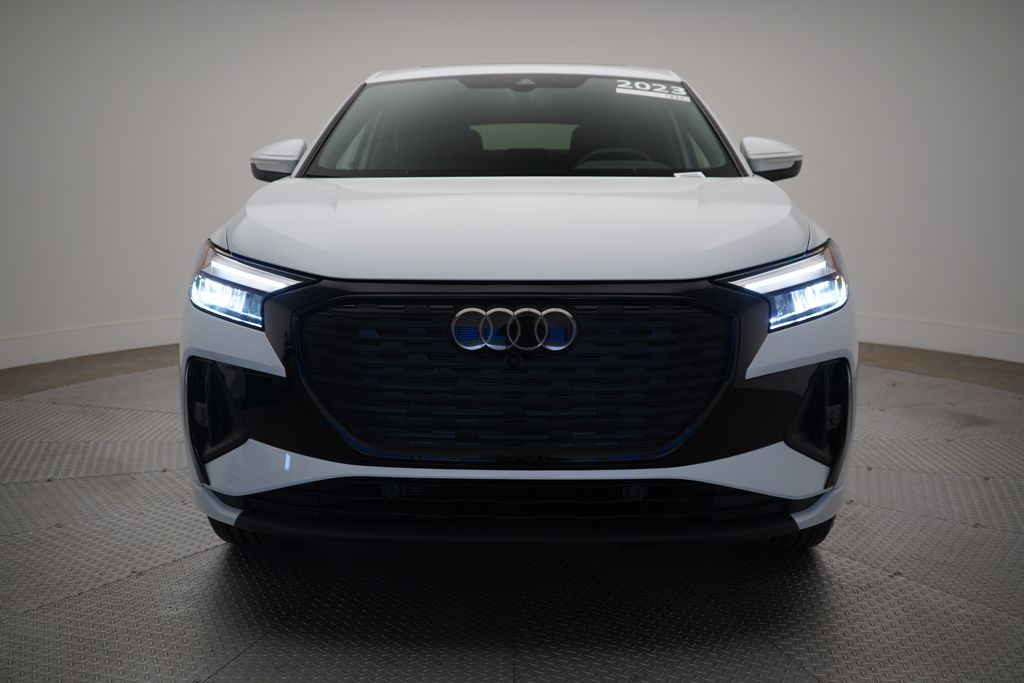 Thumbnail: 2023 Audi Q4 e-tron - 5
