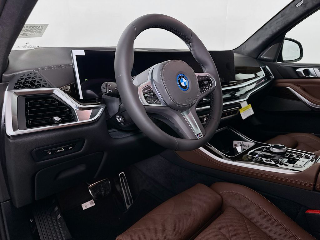 Thumbnail: 2026 BMW X5 - 9