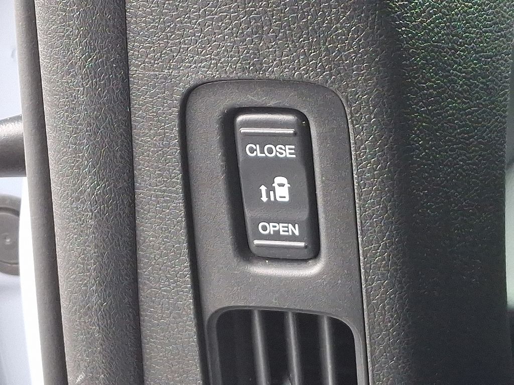 Thumbnail: 2024 Honda Odyssey - 15