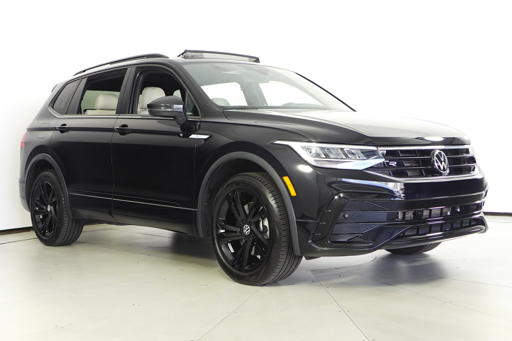 Thumbnail: 2023 Volkswagen Tiguan - 4