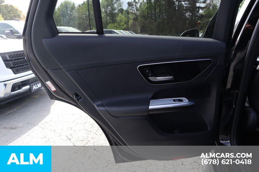 Used 2025 Black Mercedes-Benz GLC 350e image 18