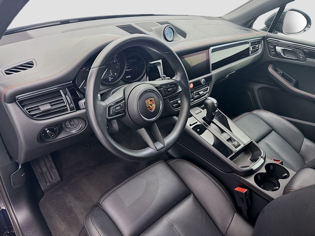 Thumbnail: 2024 Porsche Macan - 20