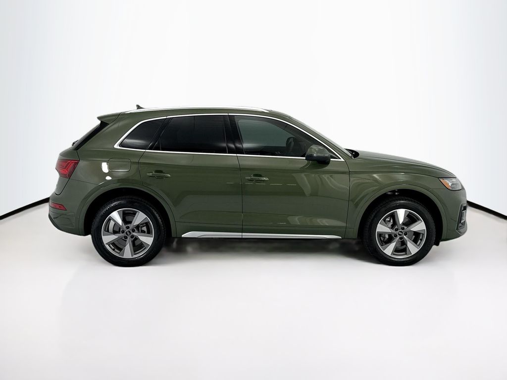Thumbnail: 2024 Audi Q5 - 4
