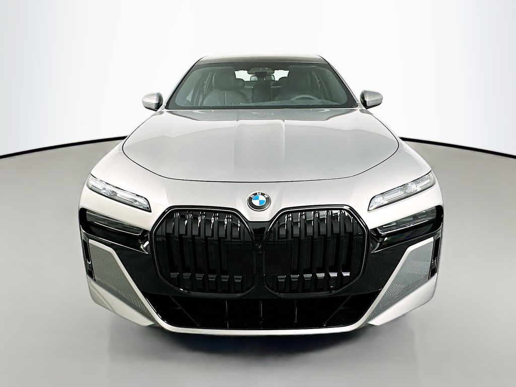 Thumbnail: 2025 BMW 7 Series - 2
