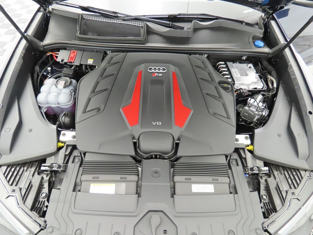 2025 Audi RS Q8 4.0T 31
