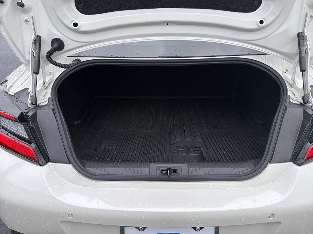 Thumbnail: 2023 Toyota GR86 - 14