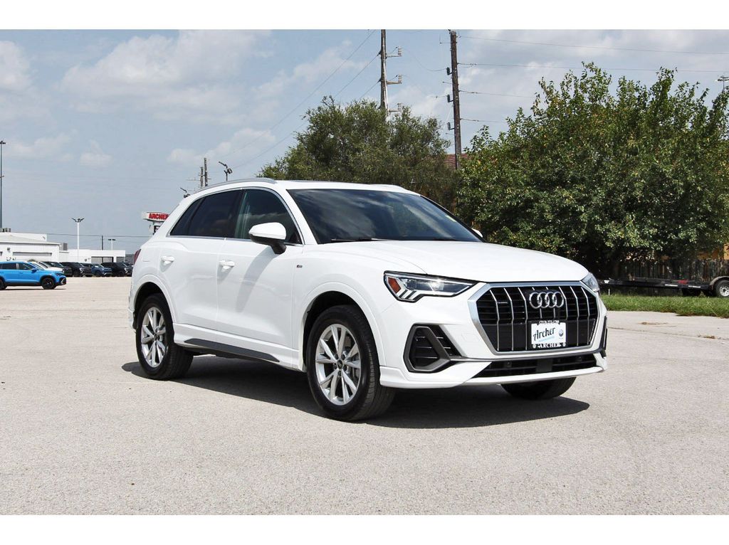 Arkona White 2025 Audi Q3 SUV / Crossover All-Wheel Drive 8-Speed Automatic