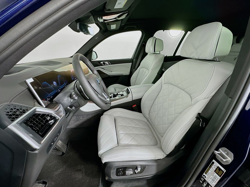 Thumbnail: 2026 BMW X5 - 16