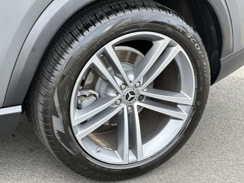 Thumbnail: 2022 Mercedes-Benz GLE - 16