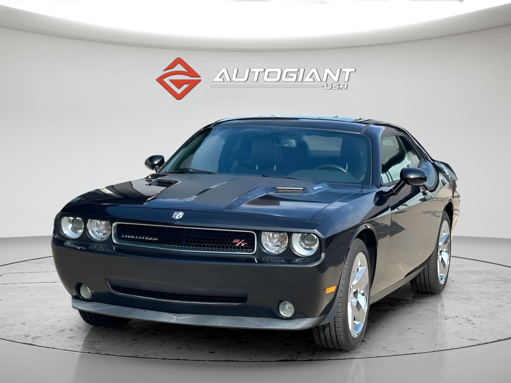 Brilliant Black Crystal Pearlcoat 2010 Dodge Challenger Coupe Rear-Wheel Drive 6-Speed Manual