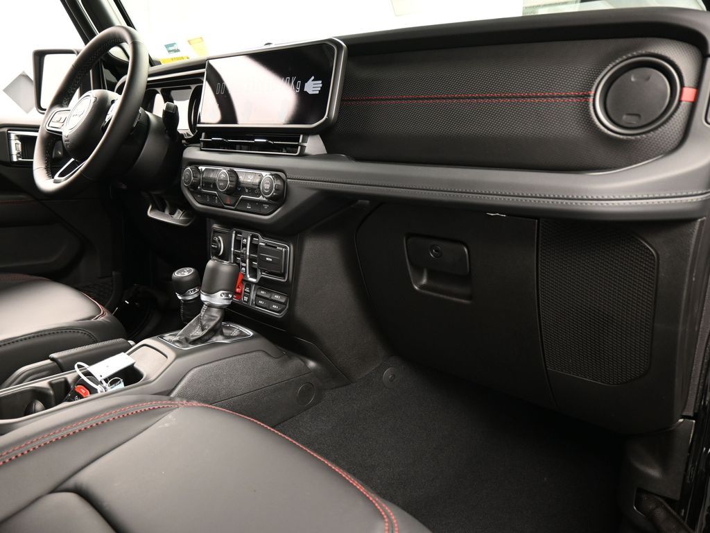 New 2026 Black Clearcoat Jeep Rubicon image 43