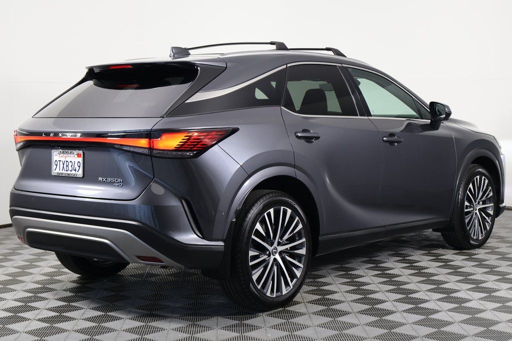 Thumbnail: 2025 Lexus RX - 4