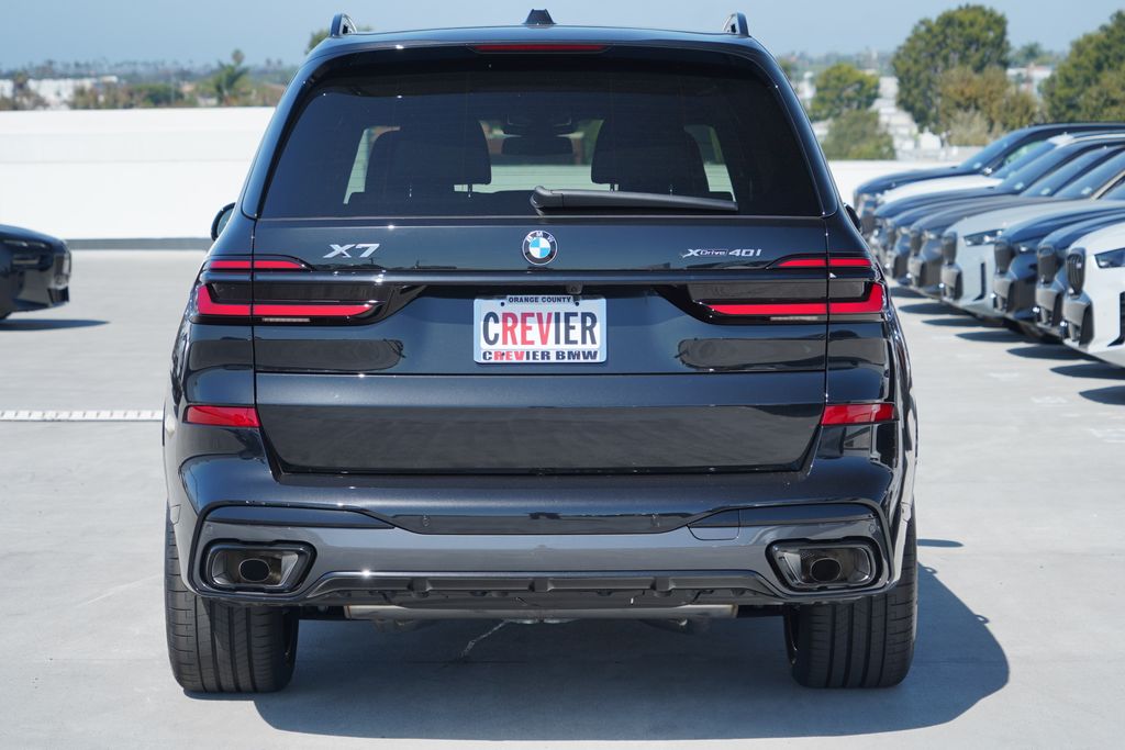 Thumbnail: 2027 BMW X7 - 6