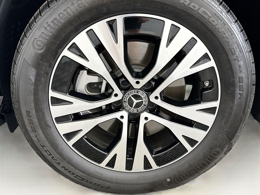 Thumbnail: 2025 Mercedes-Benz GLA - 28