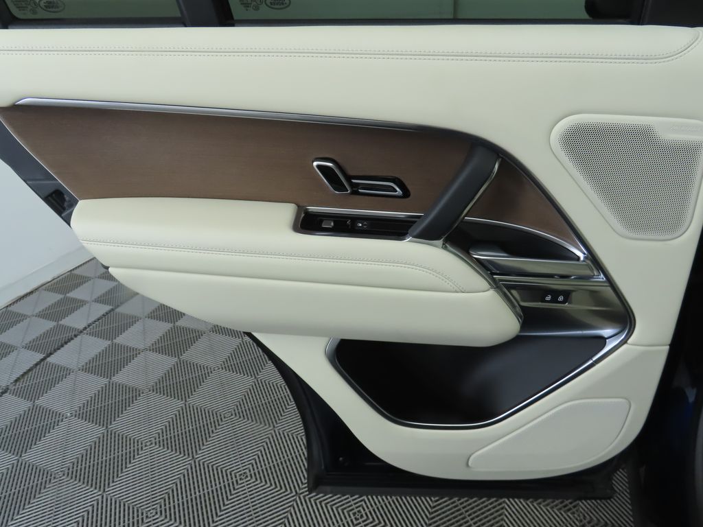 Thumbnail: 2023 Land Rover Range Rover - 27