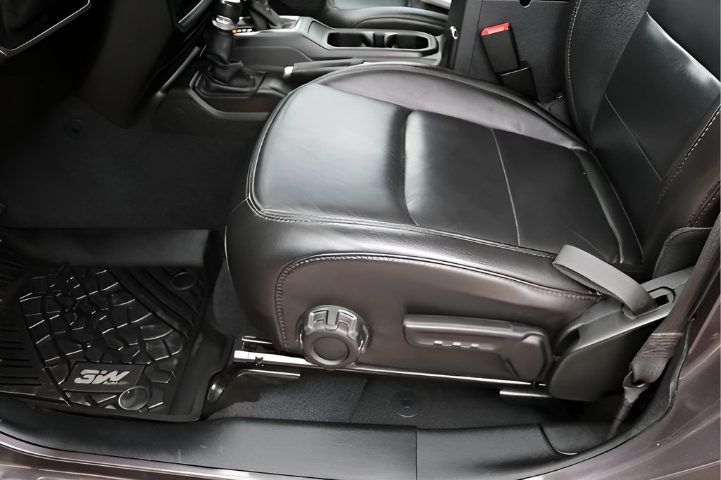 Used Car 2020 Jeep Wrangler  Unlimited Sahara For Sale Under $30,000 In Austin, Texas