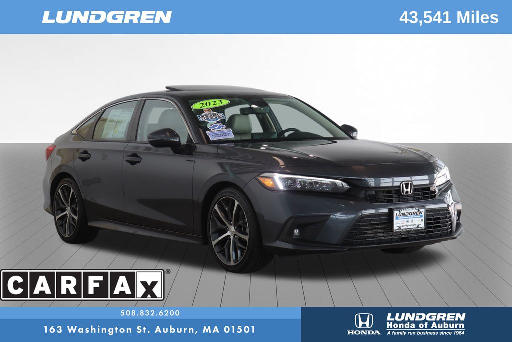 2023 Honda Civic Touring CVT's photo