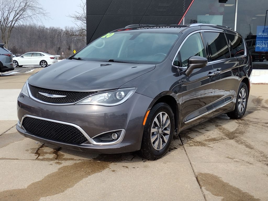 2020 Chrysler Pacifica Touring L Plus FWD