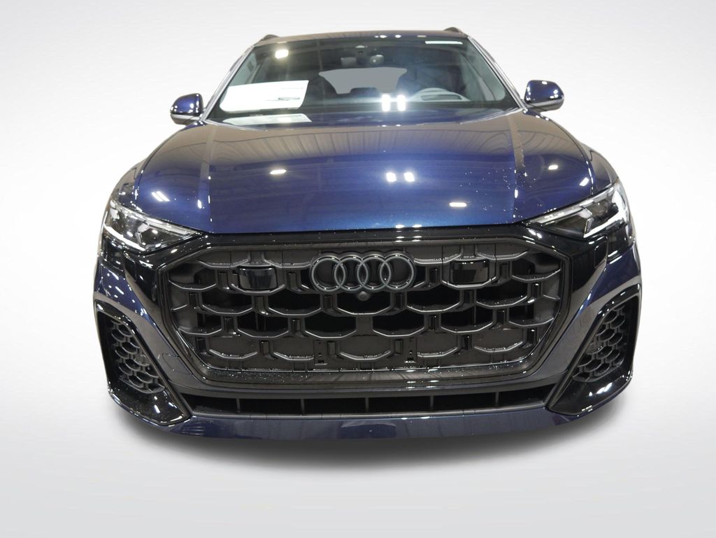 Thumbnail: 2026 Audi Q8 - 8
