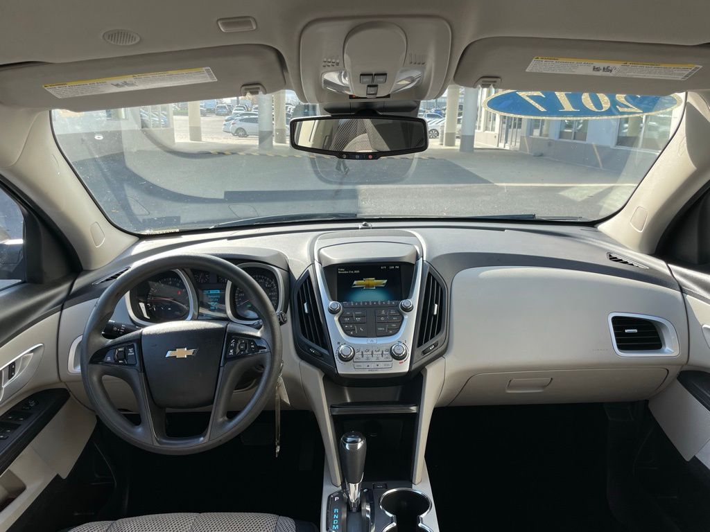 Thumbnail: 2017 Chevrolet Equinox - 11