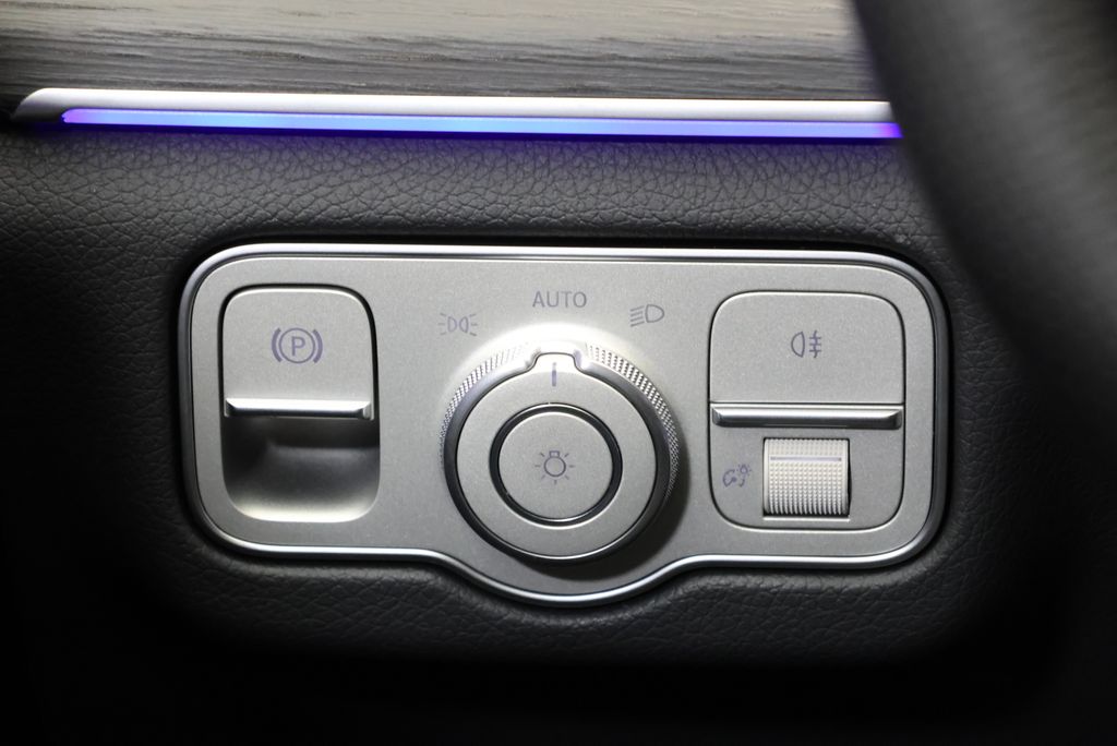 Thumbnail: 2026 Mercedes-Benz GLS - 19