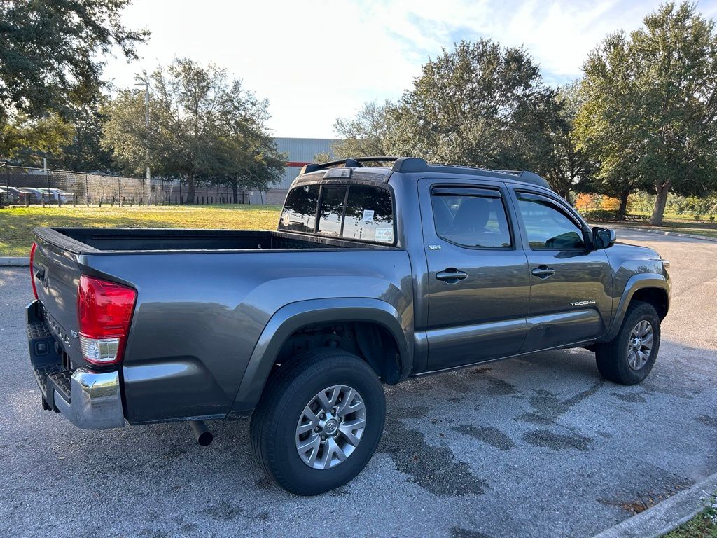 Thumbnail: 2017 Toyota Tacoma - 5