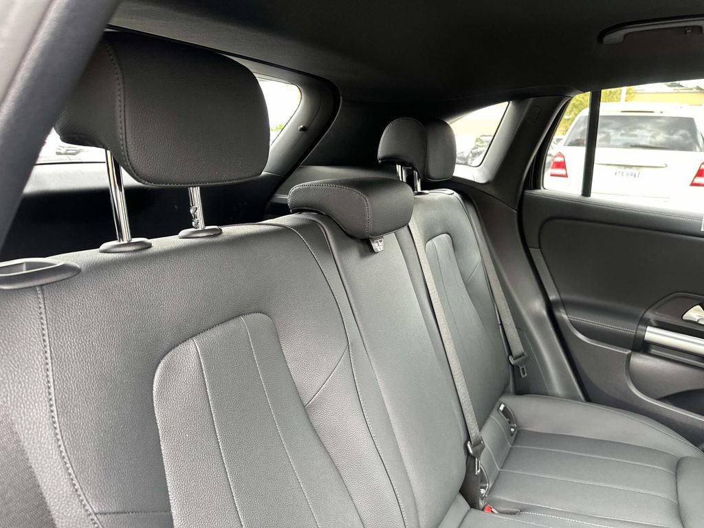 Thumbnail: 2025 Mercedes-Benz GLA - 27