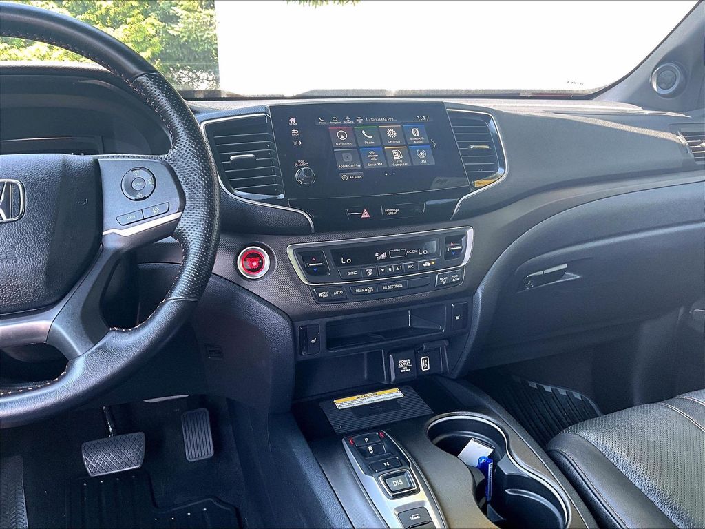 2023 Honda Passport — photo 18