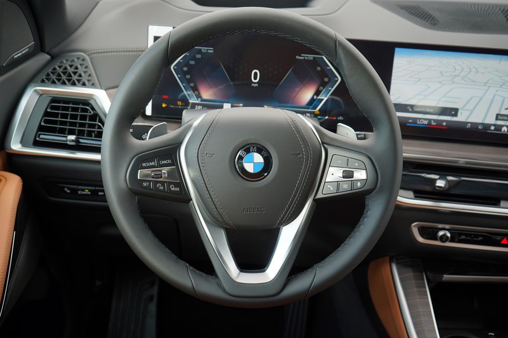 Thumbnail: 2026 BMW X5 - 15