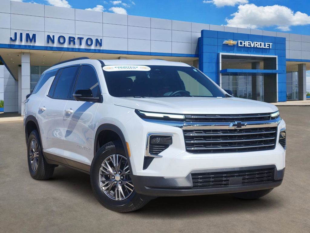 2026 Chevrolet Traverse LT FWD