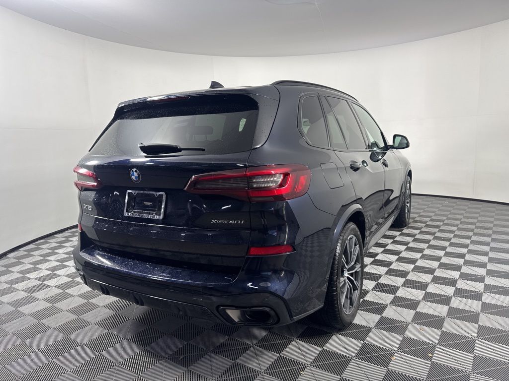 Thumbnail: 2023 BMW X5 - 5