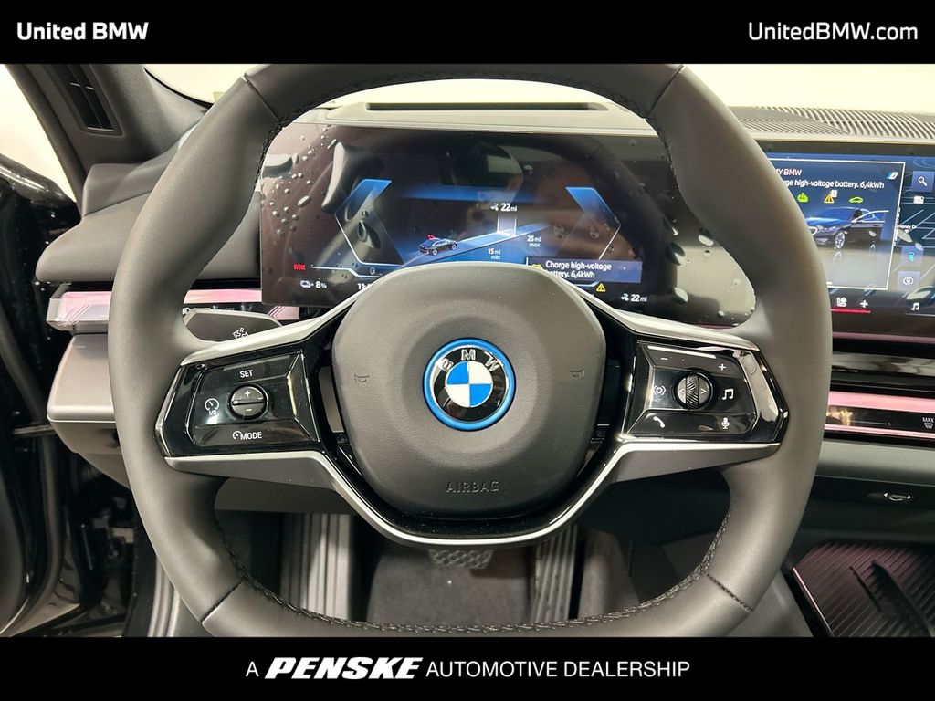 2025 BMW i5 eDrive40 14