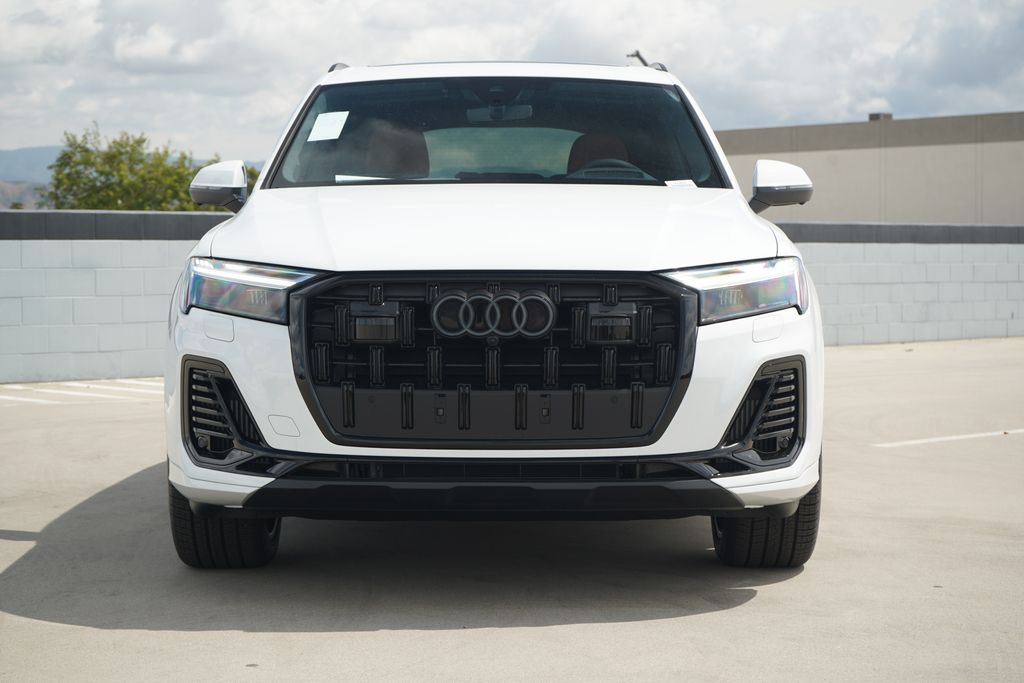 Thumbnail: 2026 Audi Q7 - 5