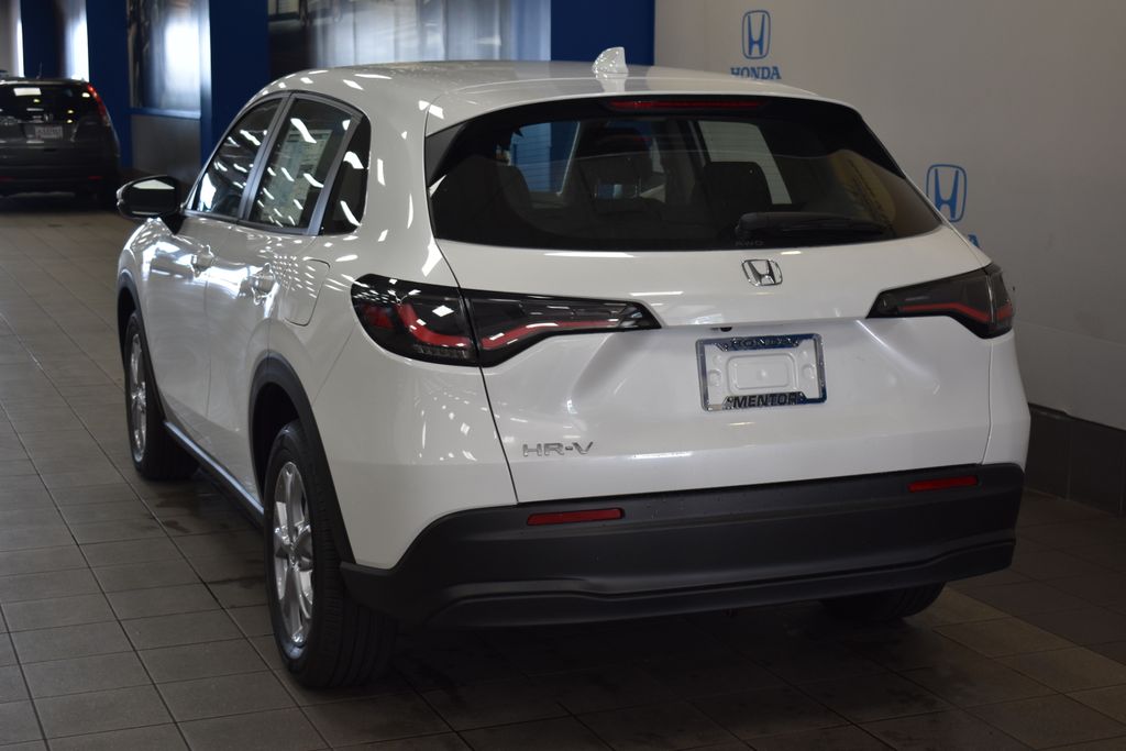 2025 Honda HR-V LX 5