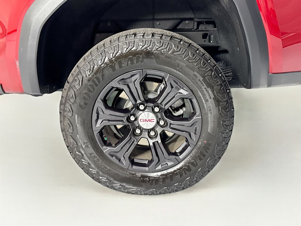 Thumbnail: 2024 GMC Canyon - 31